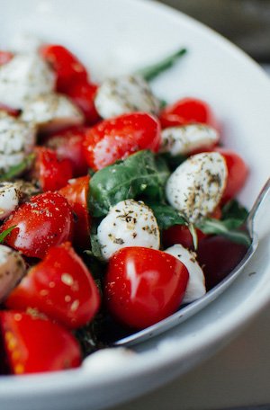 https://demo.funneat.dk/wp-content/themes/gloriafood-restaurant/assets/starter/about-2.jpg